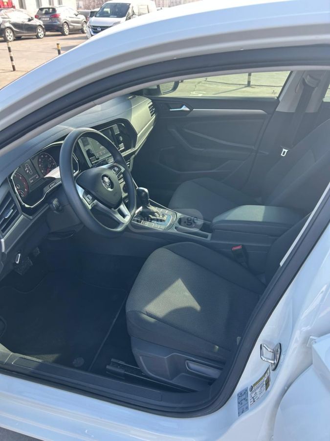 Volkswagen Jetta - фото 7