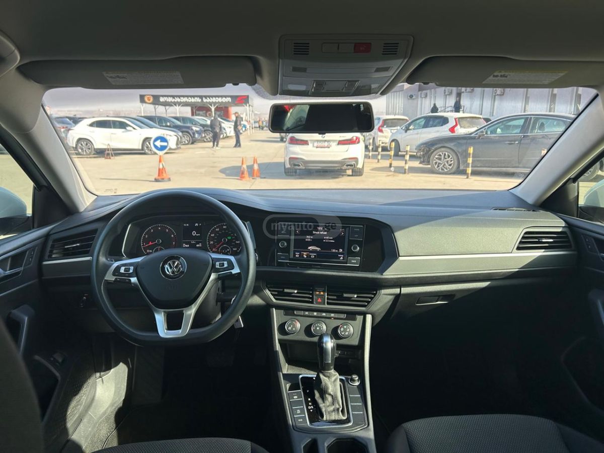 Volkswagen Jetta - фото 9