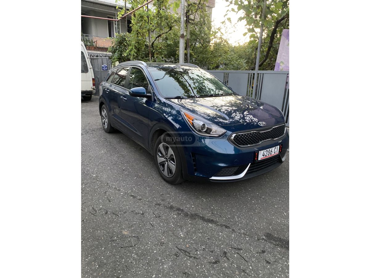 Kia Niro - фото 10