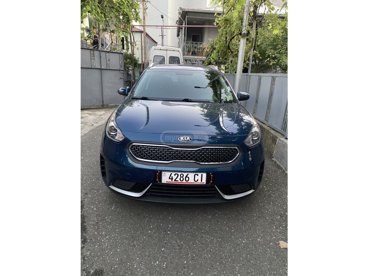 Kia Niro - фото 11