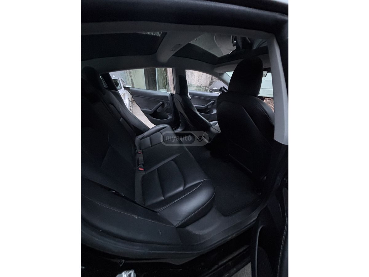 Tesla Model 3 - фото 3