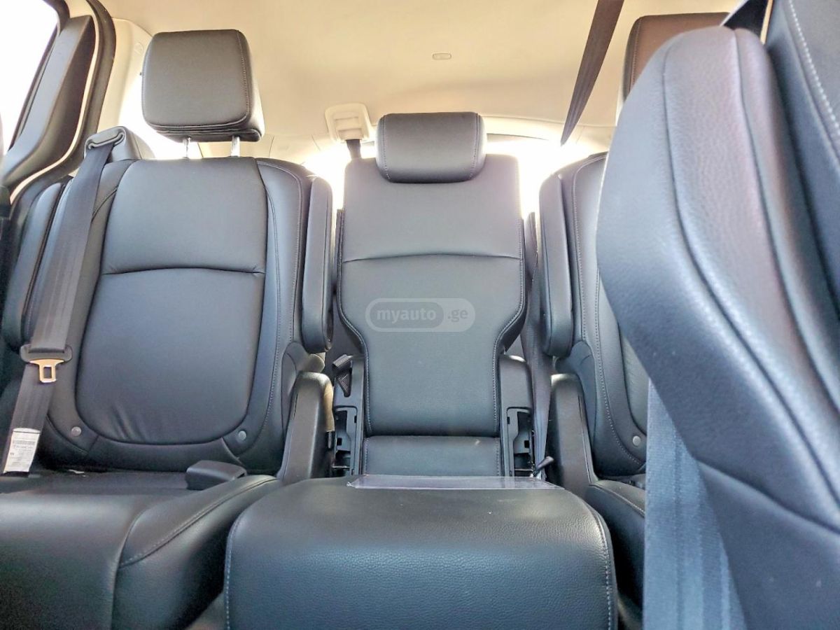 Honda Odyssey 2025 — миниатюра 10