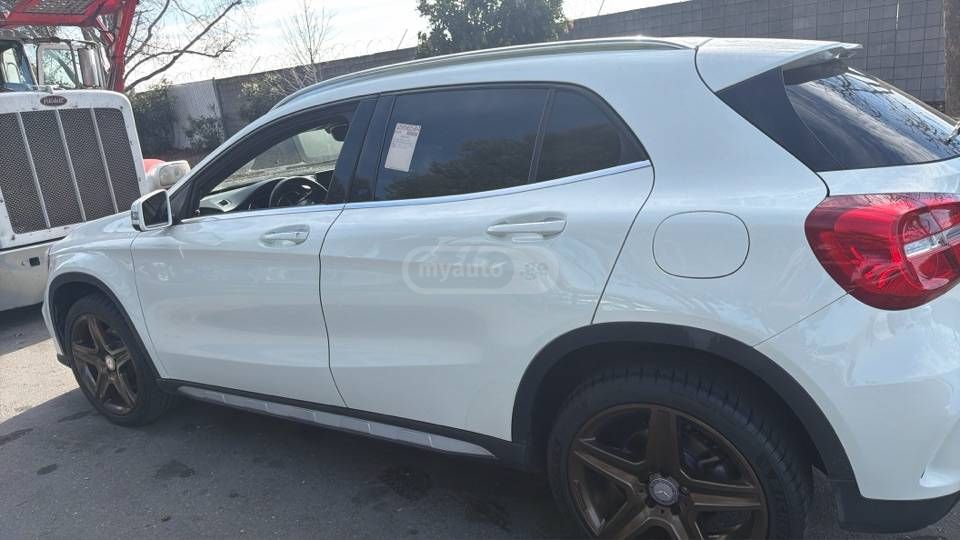 Mercedes-Benz GLA 250 - фото 3