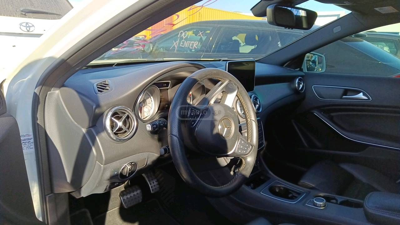 Mercedes-Benz GLA 250 - фото 6