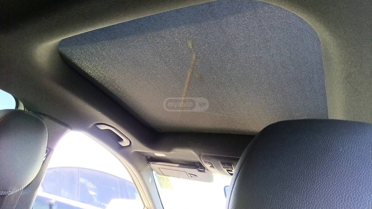 Mercedes-Benz GLA 250 - фото 8