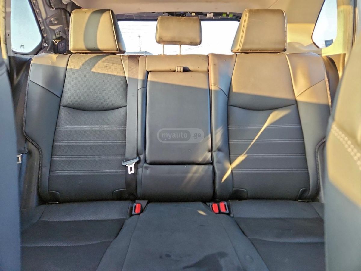 Toyota RAV 4 - фото 10