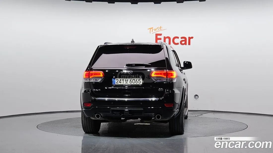 Jeep Grand Cherokee - фото 4