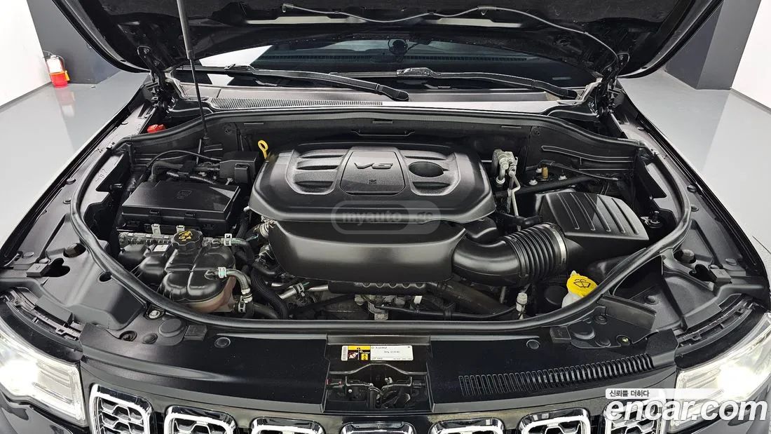 Jeep Grand Cherokee - фото 6