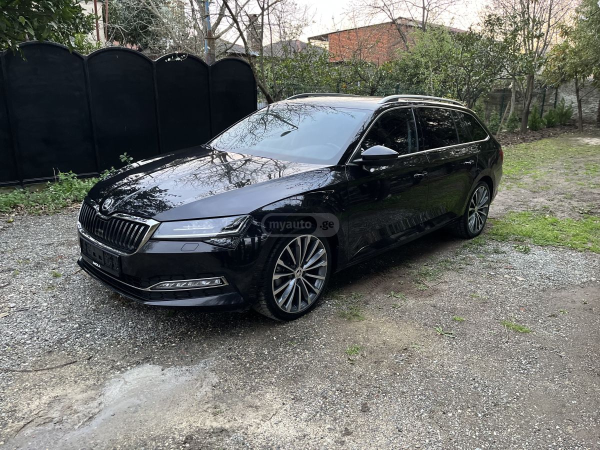 Skoda Superb - фото 6