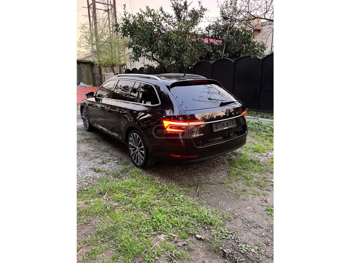 Skoda Superb - фото 8