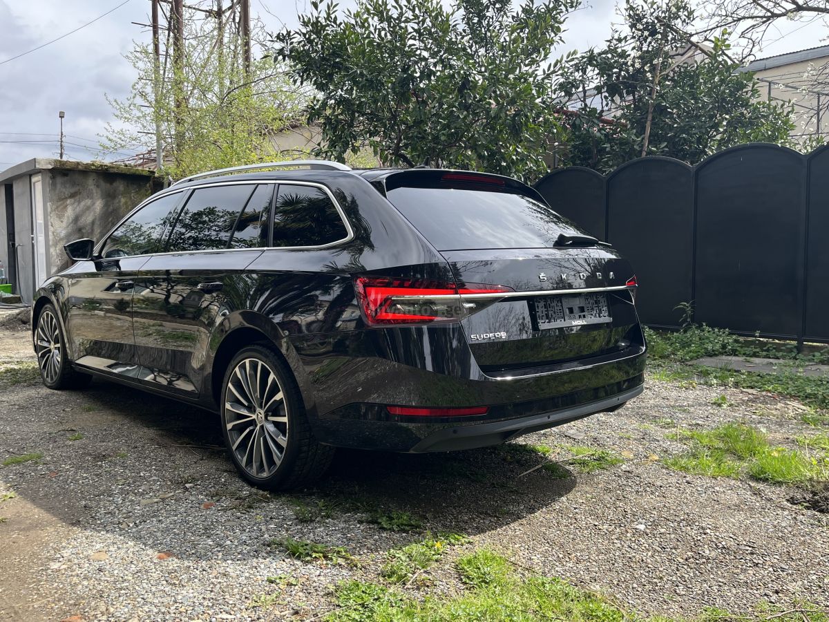 Skoda Superb - фото 9