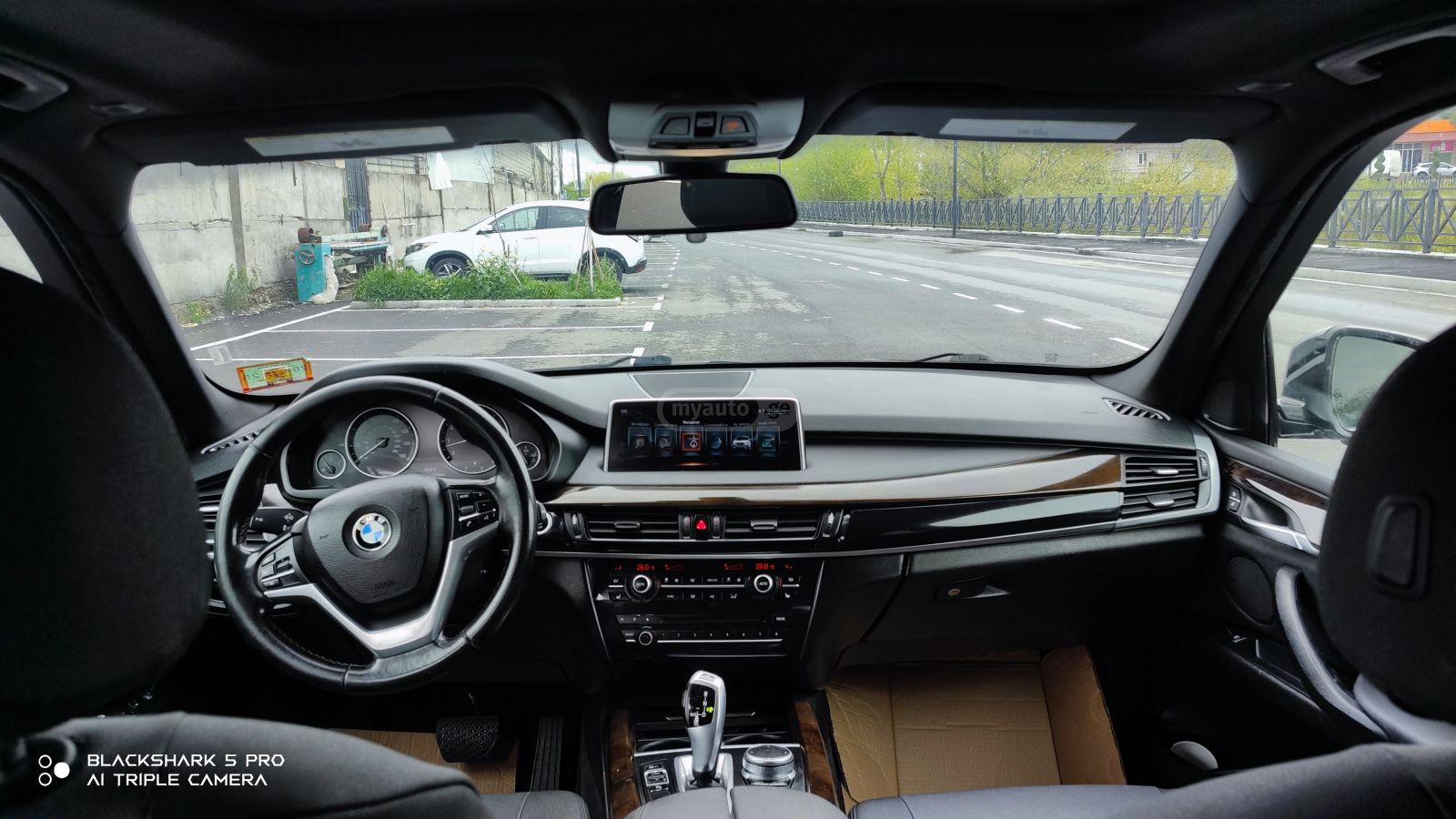 BMW X5 - фото 10