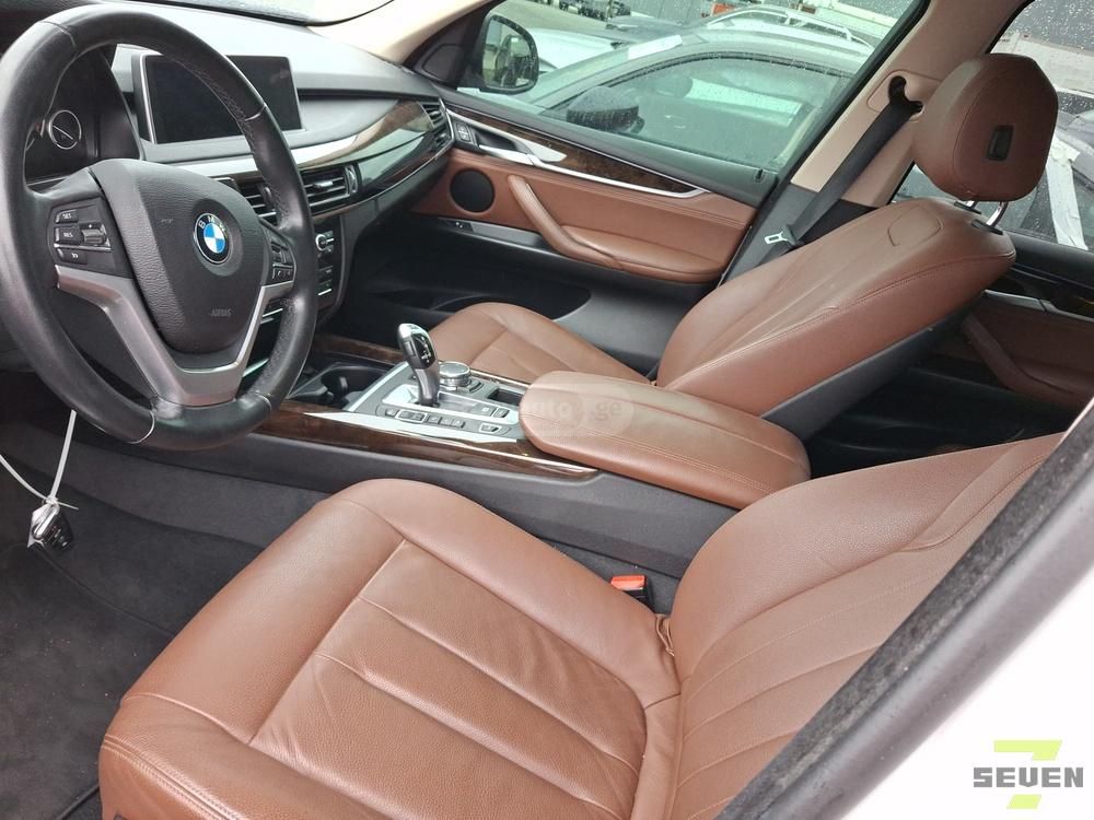 BMW X5 - фото 10