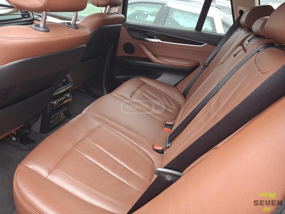 BMW X5 - фото 11