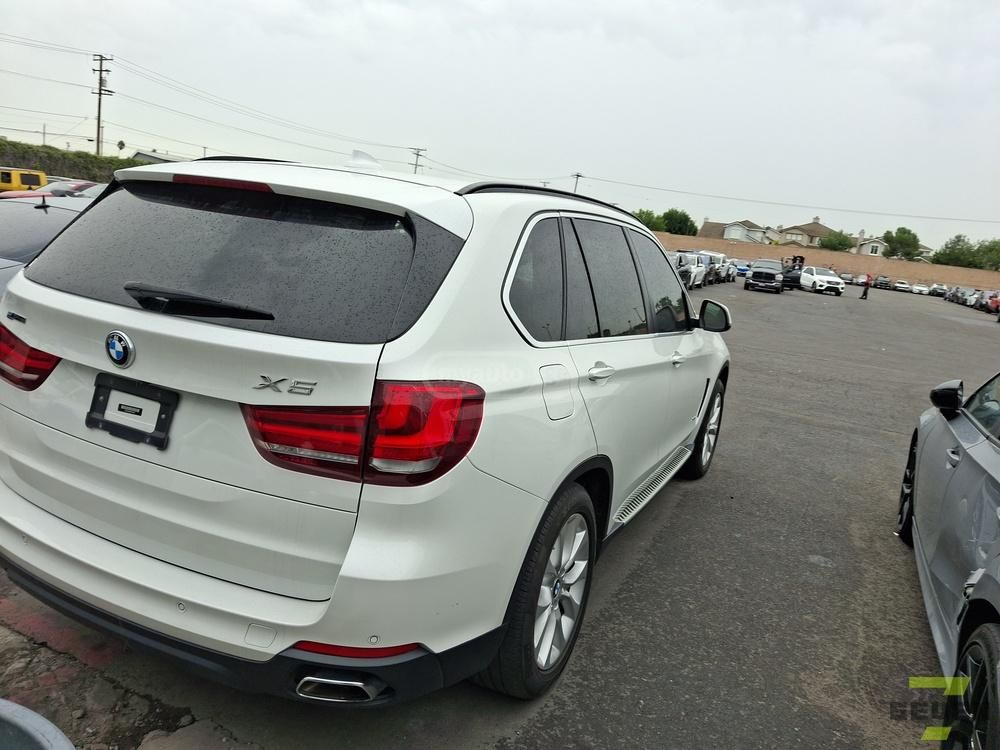 BMW X5 - фото 6