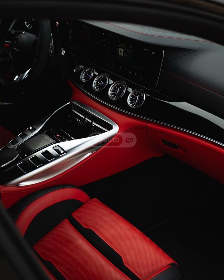 Mercedes-Benz AMG GT - фото 6
