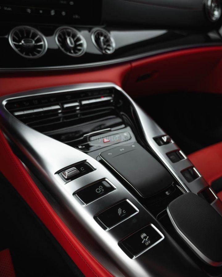 Mercedes-Benz AMG GT - фото 8