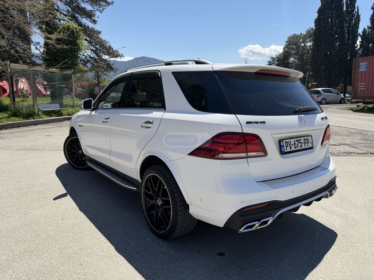 Mercedes-Benz GLE 350 - фото 8