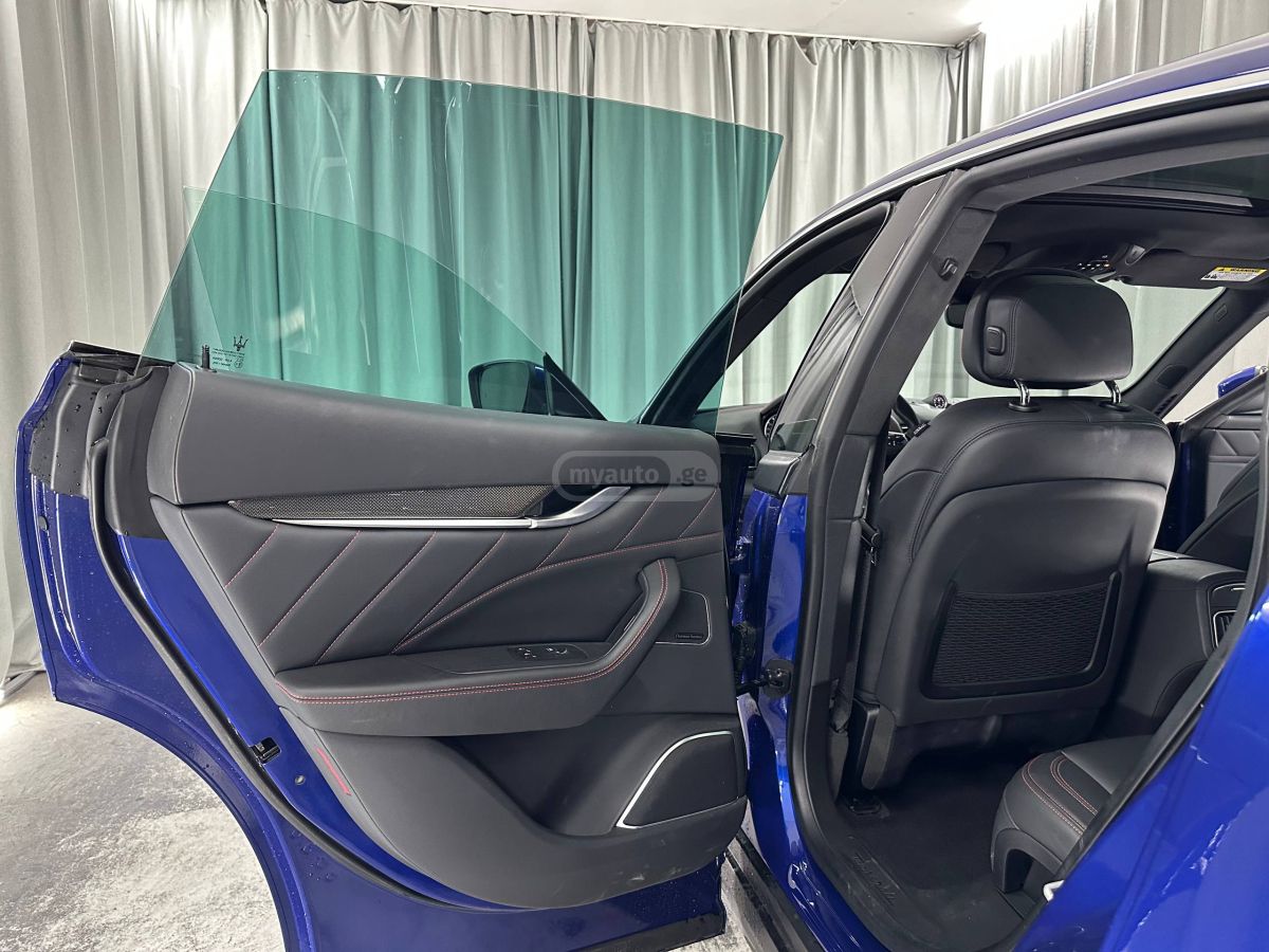 Maserati Levante 2022 — миниатюра 10