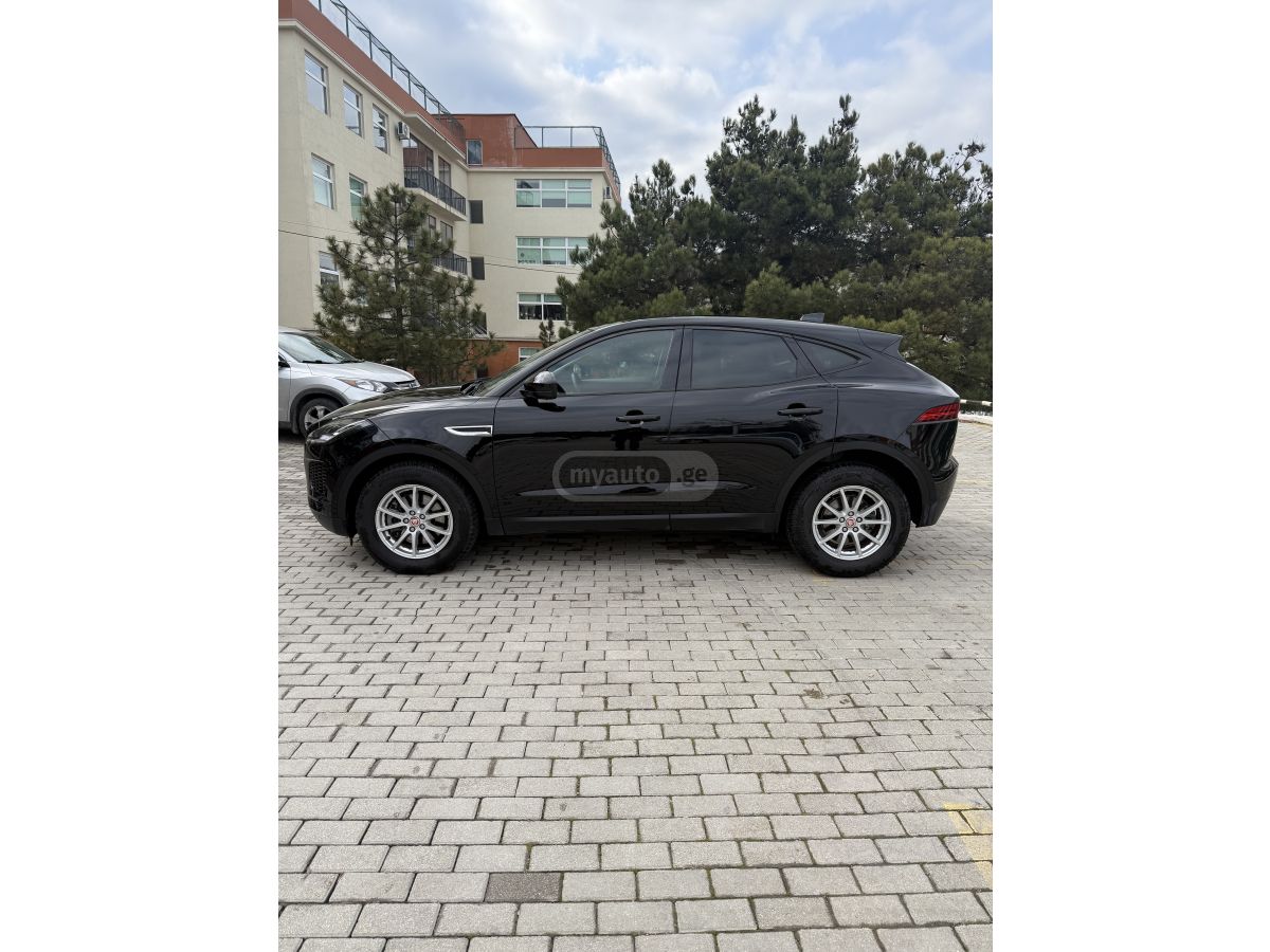 Jaguar E-Pace - фото 2