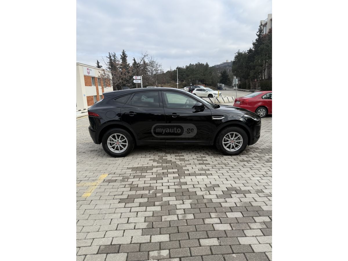 Jaguar E-Pace - фото 4