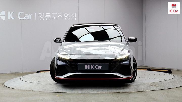 Hyundai Elantra - фото 3