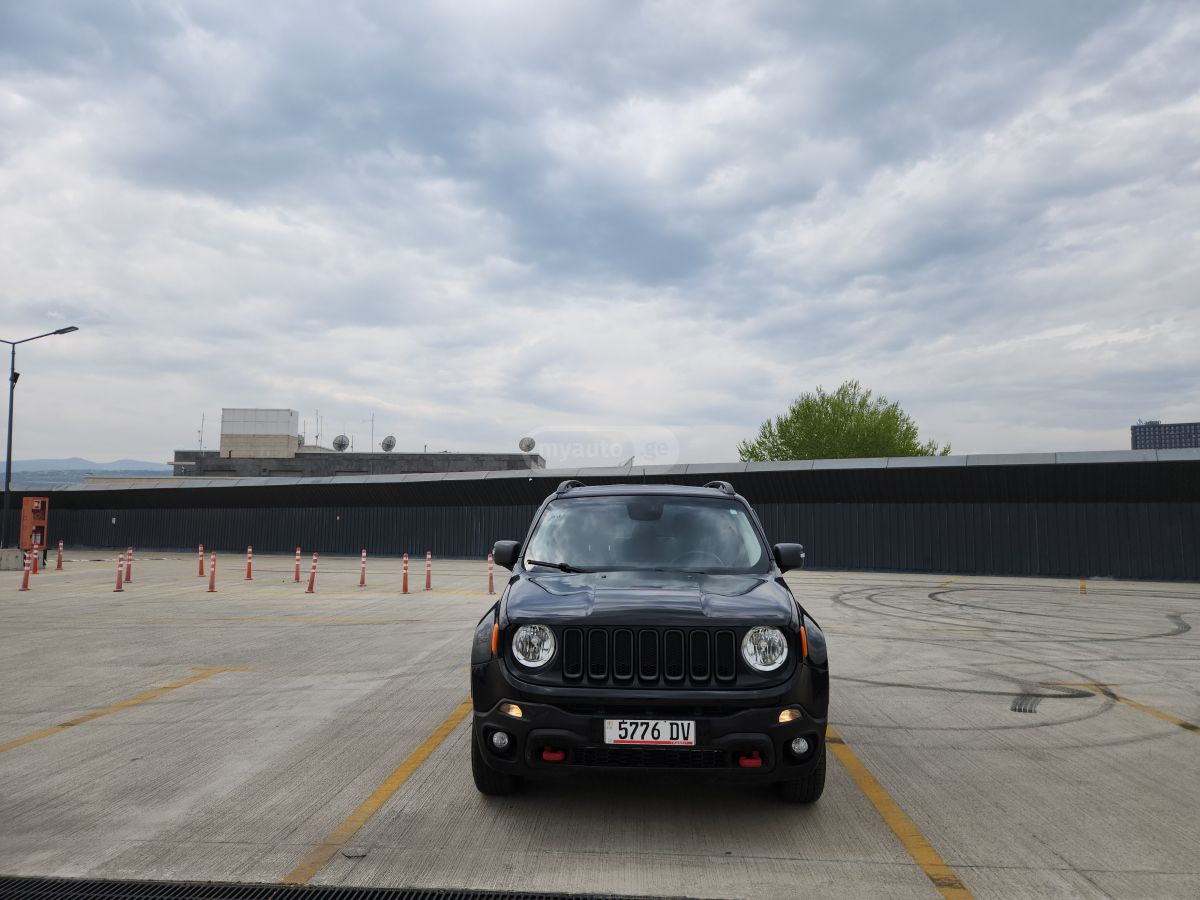Jeep Renegade - фото 2