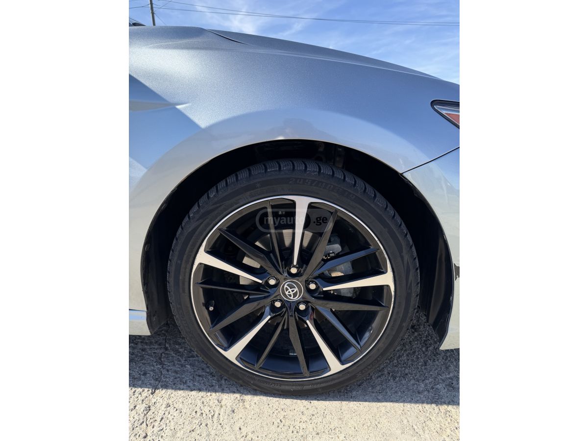 Toyota Camry - фото 10