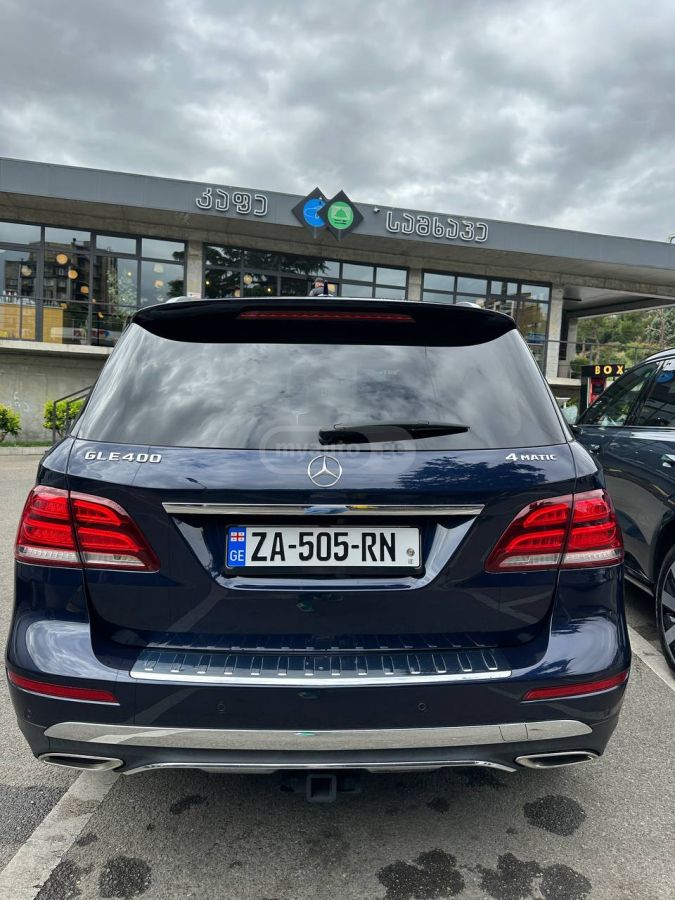 Mercedes-Benz GLE 400 - фото 3
