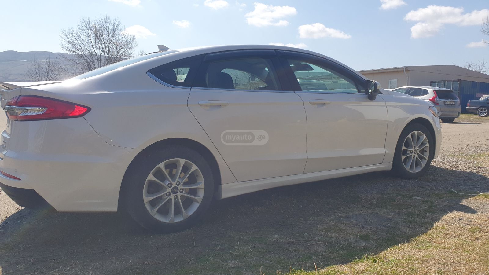 Ford Fusion - фото 5