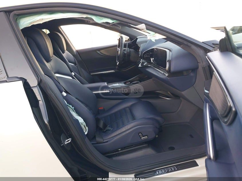 Ferrari Purosangue 2023 — миниатюра 5