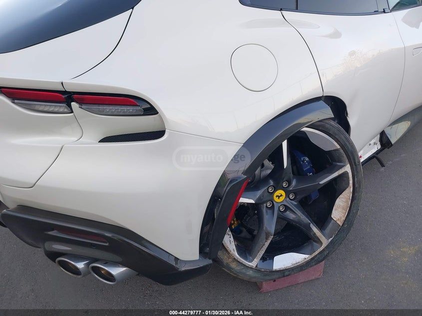 Ferrari Purosangue 2023 — миниатюра 6