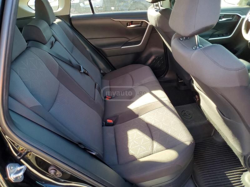 Toyota XLE 4dr All Wheel Drive CVT — миниатюра 8