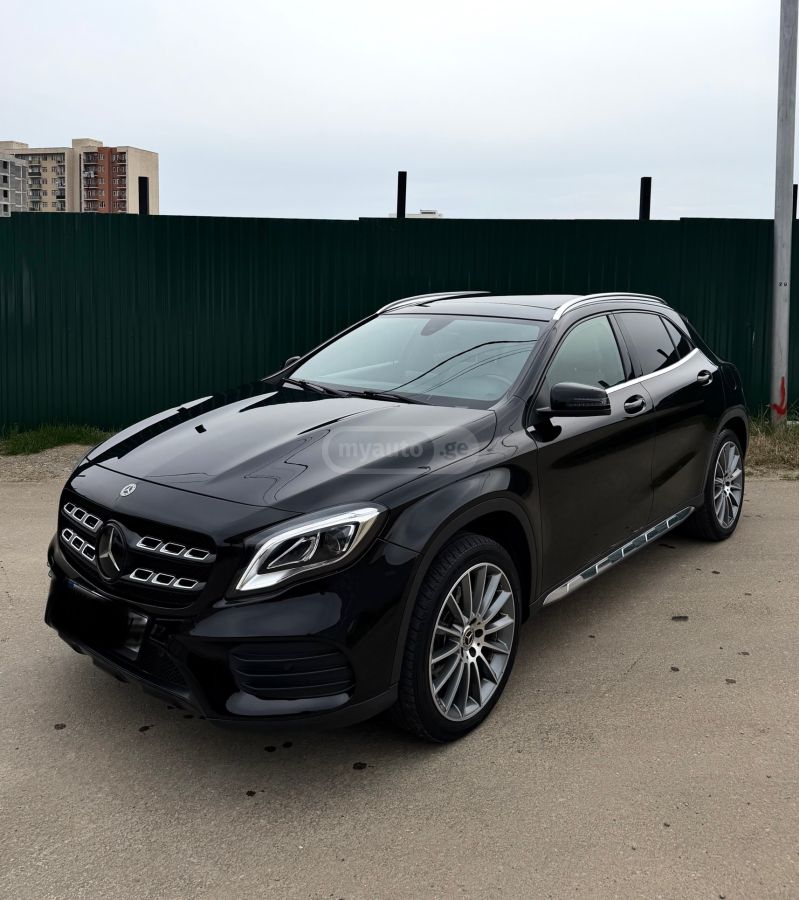 Mercedes-Benz GLA 250 - фото 1