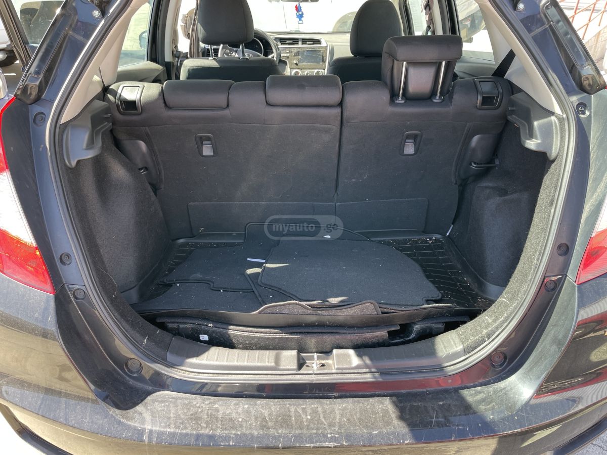 Honda FIT - фото 5