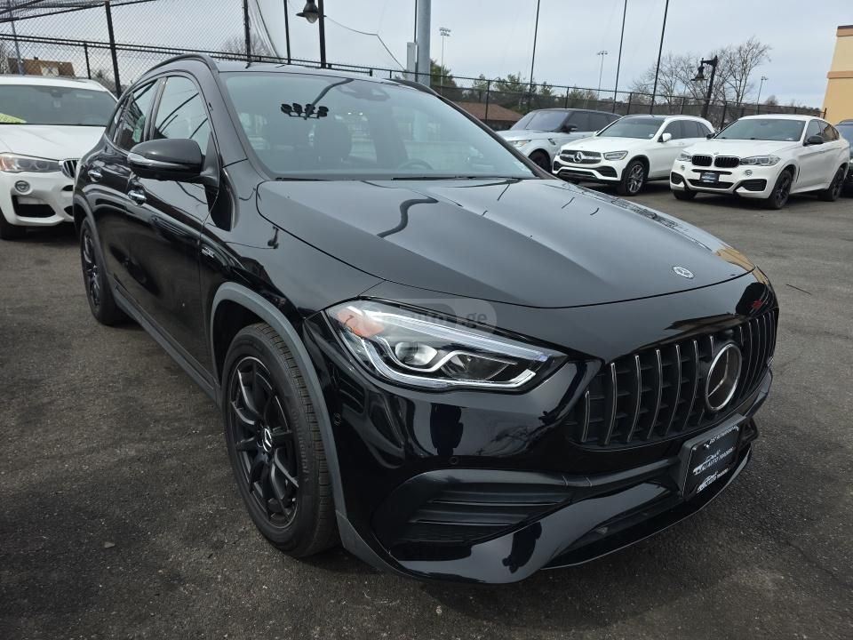 Mercedes-Benz GLA 350 - фото 1