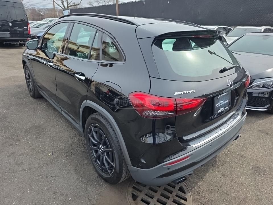 Mercedes-Benz GLA 350 - фото 3