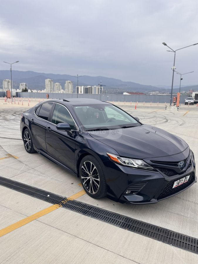 Toyota Camry - фото 5