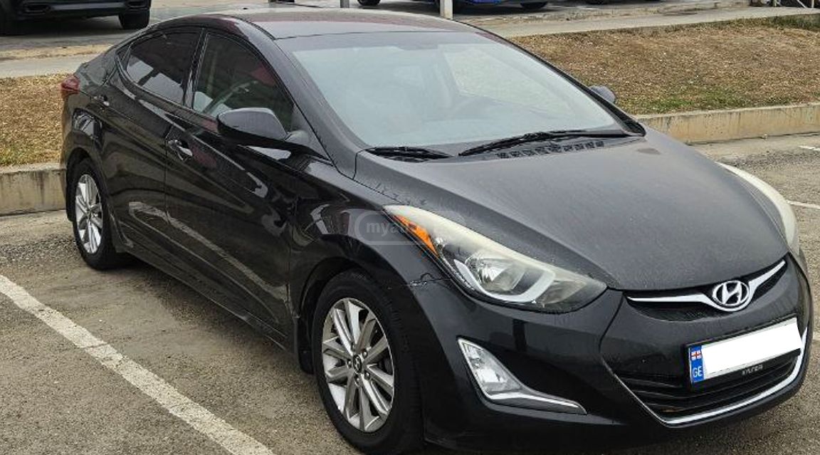 Hyundai Elantra - фото 3