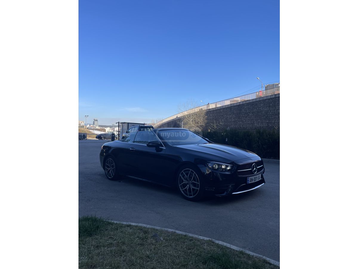 Mercedes-Benz E 300 AMG 2021 — миниатюра 2