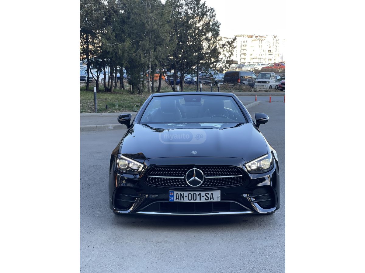 Mercedes-Benz E 300 AMG 2021 — миниатюра 8