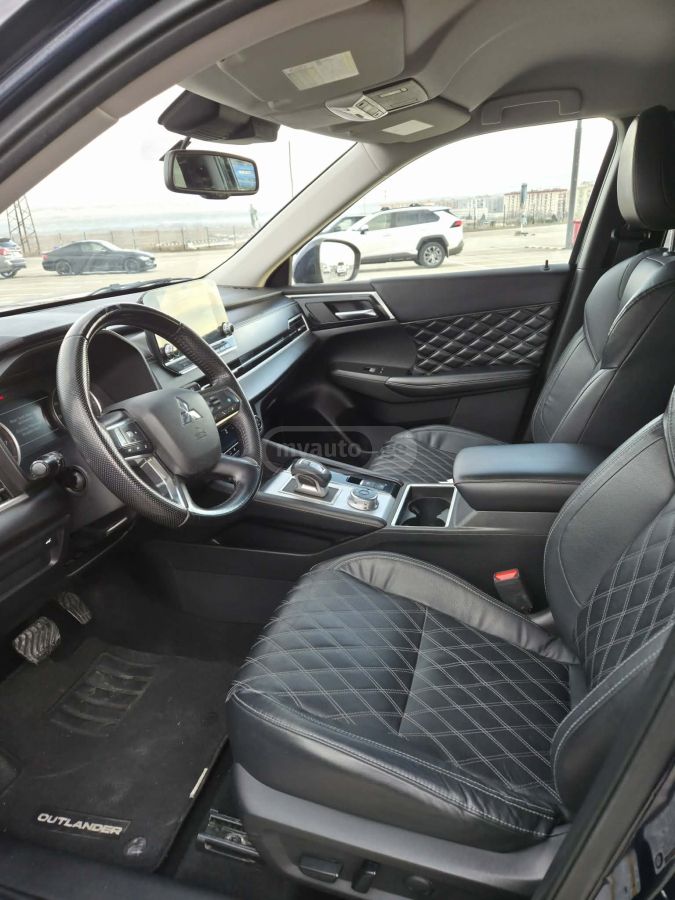 Mitsubishi Outlander - фото 7