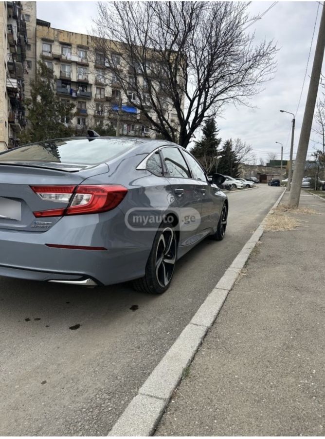 Honda Accord - фото 8