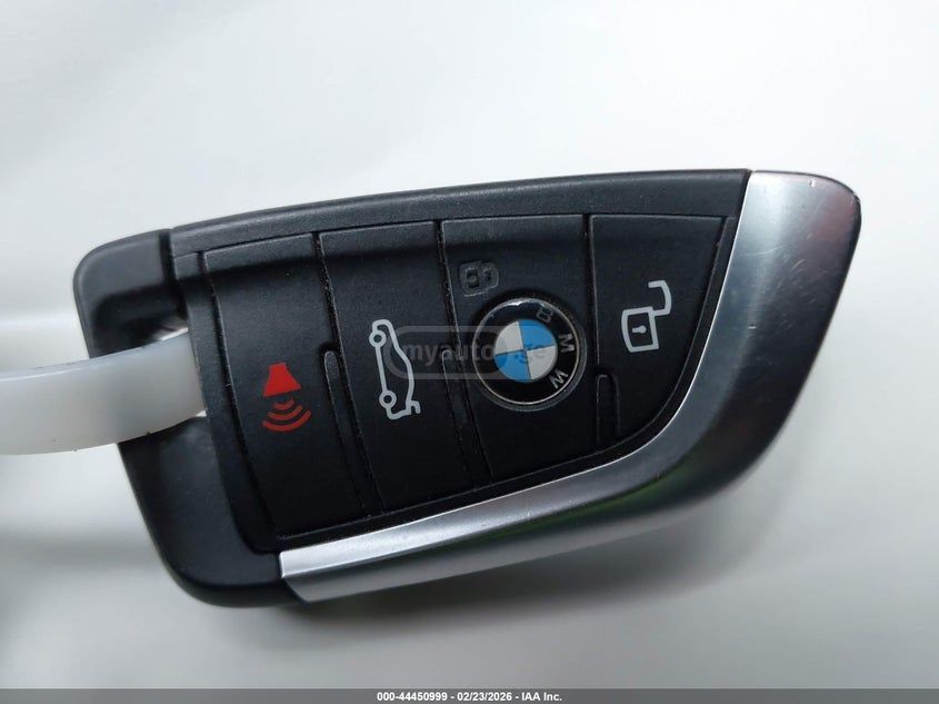 BMW eDrive40 4dr Rear-Wheel Drive — миниатюра 11
