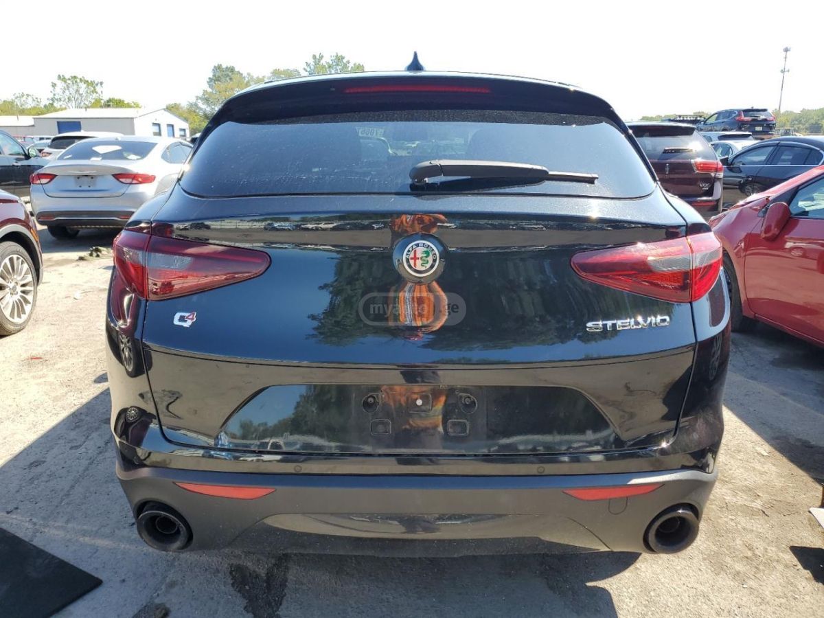 Alfa Romeo Stelvio 2023 — миниатюра 6