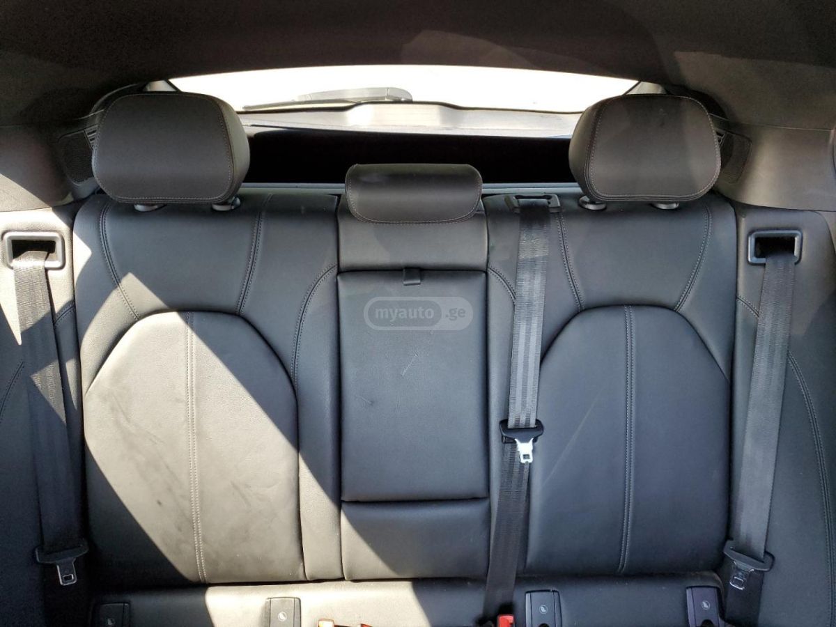 Alfa Romeo Stelvio 2023 — миниатюра 9