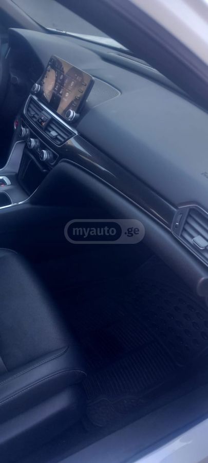 Honda Accord - фото 4