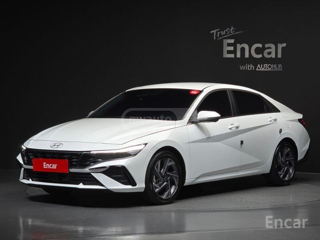 Hyundai Avante - фото 1