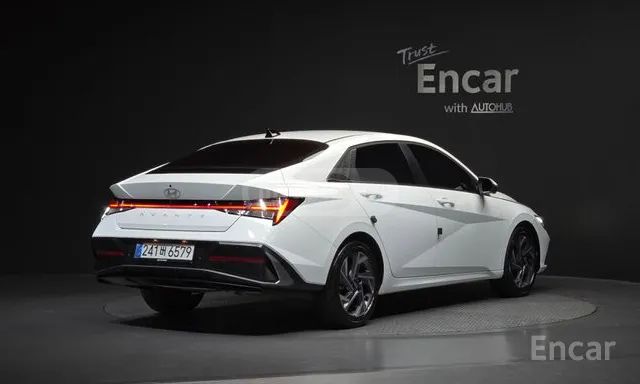 Hyundai Avante - фото 2