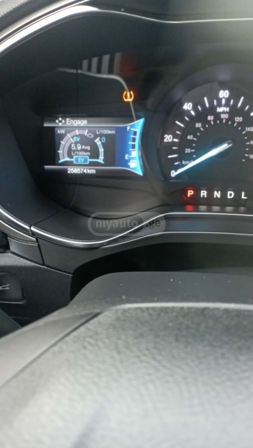 Ford Fusion - фото 1